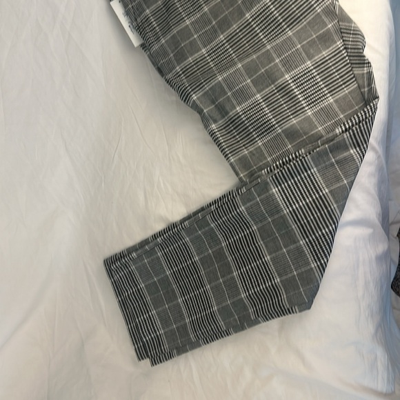 Slim Fit Stretch Black & White Plaid Trousers 36 x 32 - Picture 7 of 7
